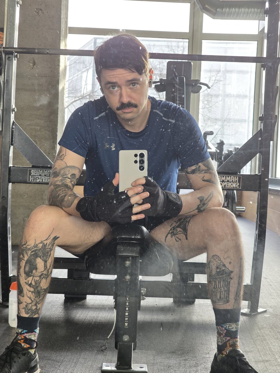 Lucio Davoli 🔝 🔥 Top 1% JFF | FetishDomBerlin tweet media