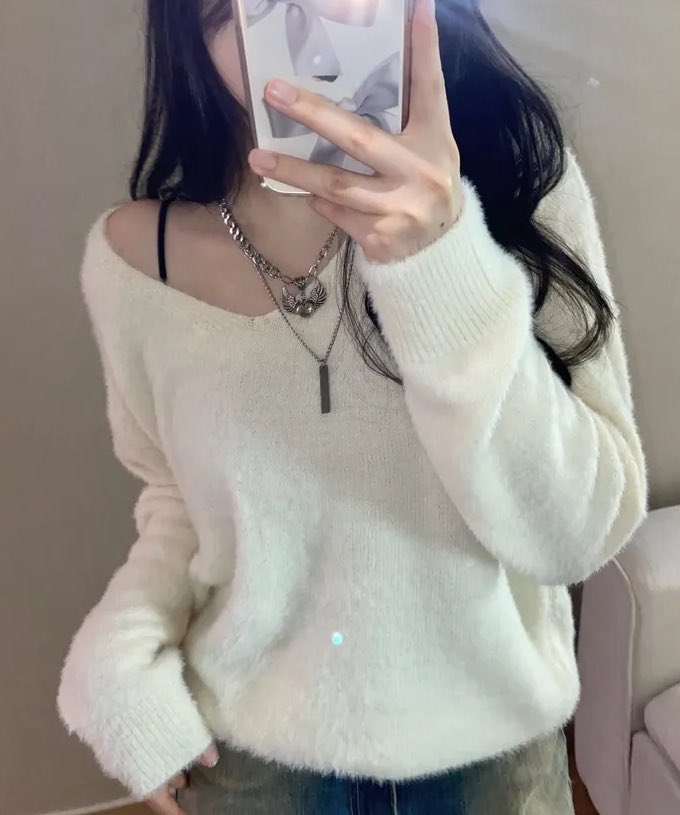 #광고 겨울엔 역시 화이트🌨️
데일리부터 꾸꾸꾸까지 화이트템 모음🤍
1-3만원대! 핏 예쁘고 가성비 좋은 것들만 모았어요💕

전체 상품 모아보기
🔗 applink.a-bly.com/foobbw