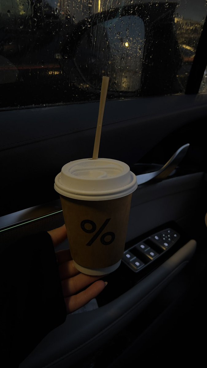 _47iiii's tweet photo. rain day with arabica 🌧️ https://t.co/jWWwK9F5t0