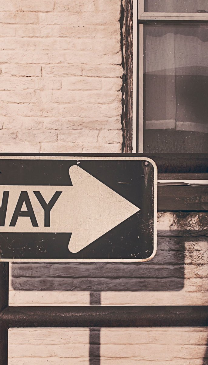 Matengem's tweet image. ねむい…からストレッチでもしよ💪して気分変えよ 😴 🙄