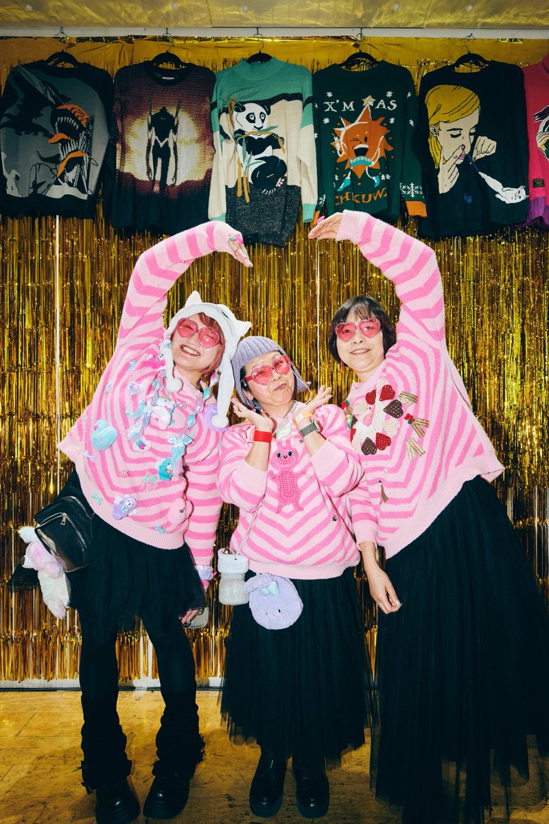 ダサセーターコンテスト2025

グランプリ🥇 ブルックリンで10$で買ったセーター

シルバー🥈 ペルーから届いた謎モチーフなセーター

ブロンズ🥉 ダサヶ谷三姉妹が合宿してつくったセーター

#ダサセーターパーティー