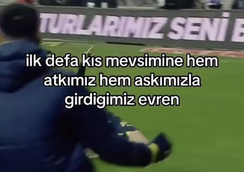 aşkım yok bari atkım olsun diye atkı örmeye başlamıştım ip bitti atkım da yarım kaldı aşkım da
