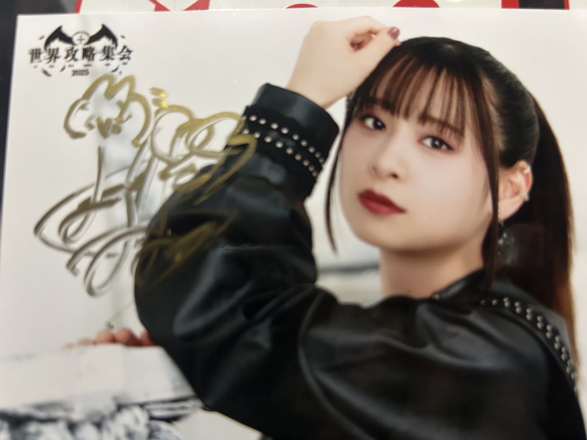 缶バッヂも直筆サイン入りキター！！！！