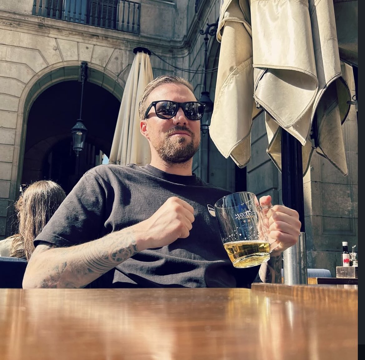 falls jemand ein frankfurt (a) steher übrig hat bitte bei mir melden 🙏🏻