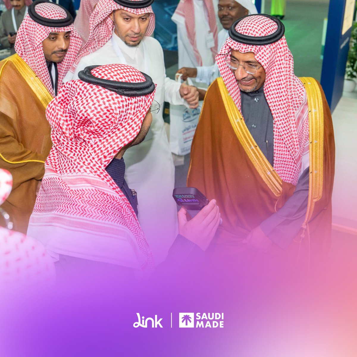 Link Social Network tweet media