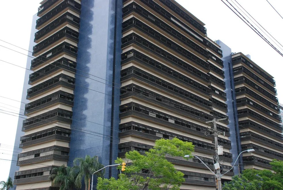 g1rs's tweet image. Preso há 8 meses por estupro de vulnerável é absolvido após vítima admitir que mentiu: 'Minha mãe queria dar um susto no meu pai' glo.bo/zd08mff #g1RS