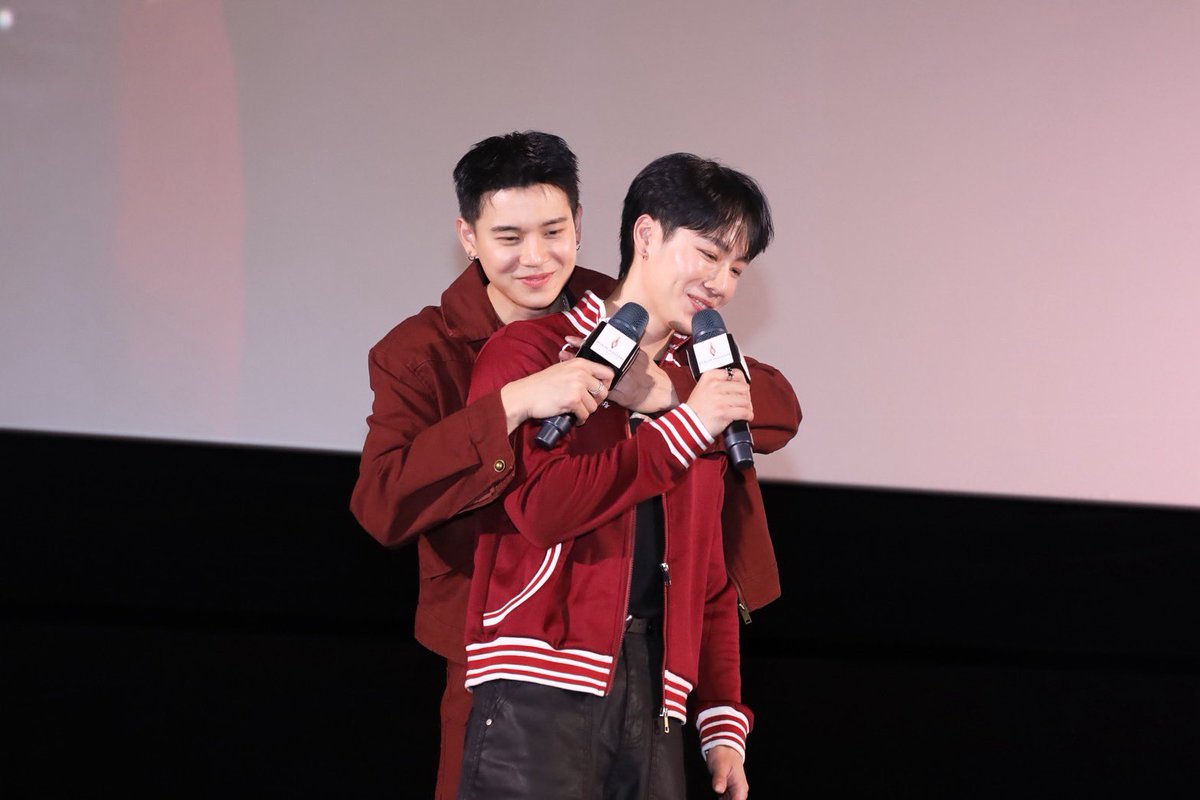 MajorGroup's tweet image. ภาพบรรยากาศ MAJOR X YINWAR AVATAR 3 
#หยิ่นวอร์ Avatar: Fire And Ash Special Screening 
#อวตารอัคนีและธุลีดิน 
ณ โรงสยามภาวลัย พารากอน ซีนีเพล็กซ์ 
พรัอมสนุกไปกับ 2 หนุ่มหยิ่น-วอร์ อย่างใกล้ชิด
#AvatarFireAndAshTHxYinWar
#YINWAR #yinyin_anw #warwanarat
#AvatarFireAndAshTH #อวตาร3…