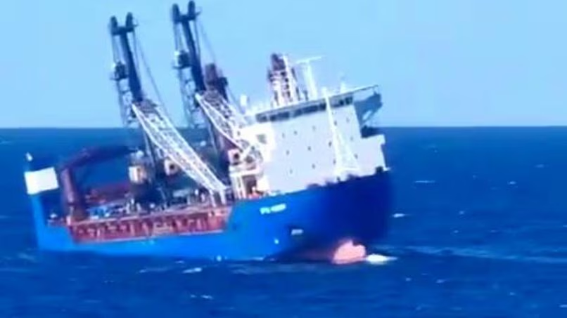 IPAZIA2025's tweet photo. #RelataRefero
#Russia: l'#Ucraina colpisce nave russa nel #MarCaspio. Ed anche un'infrastruttura petrolifera e del gas a #Filanovsky, di proprietร della #Lukoil.
https://t.co/FfbYcp8jNG. https://t.co/0JAE7JBR6x