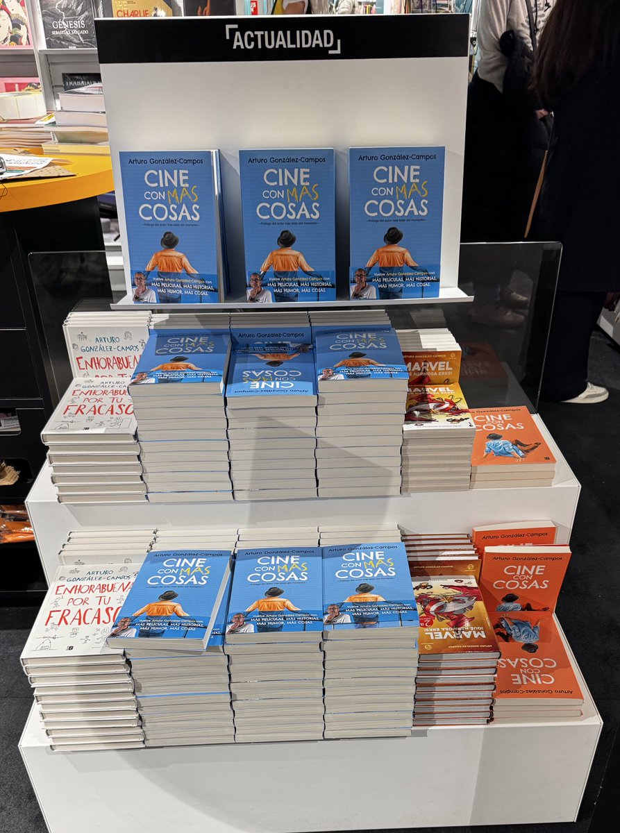 Ayer en la firma dejé ejemplares firmados en <a href="/Fnac_ESP/">Fnac España</a> de Callao. Por si yo que sé de algún regalo. 😊