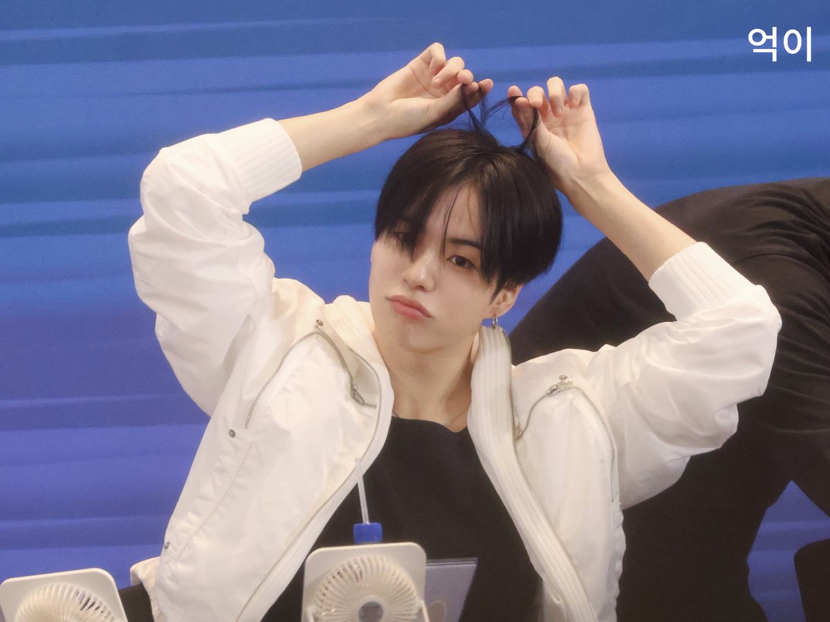 yoonohgi723's tweet image. 251220 

🐶🎀

#JAEHYUK #재혁 #윤재혁