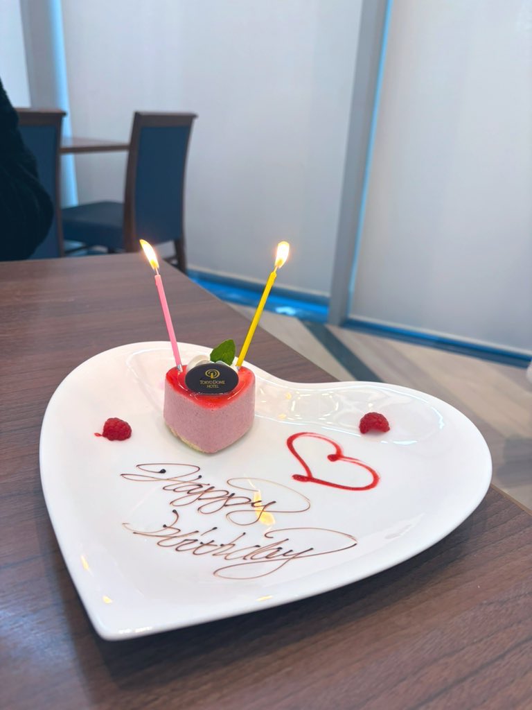rossofantasma's tweet photo. お誕生日むかえました🎉 https://t.co/W03MMALOkd