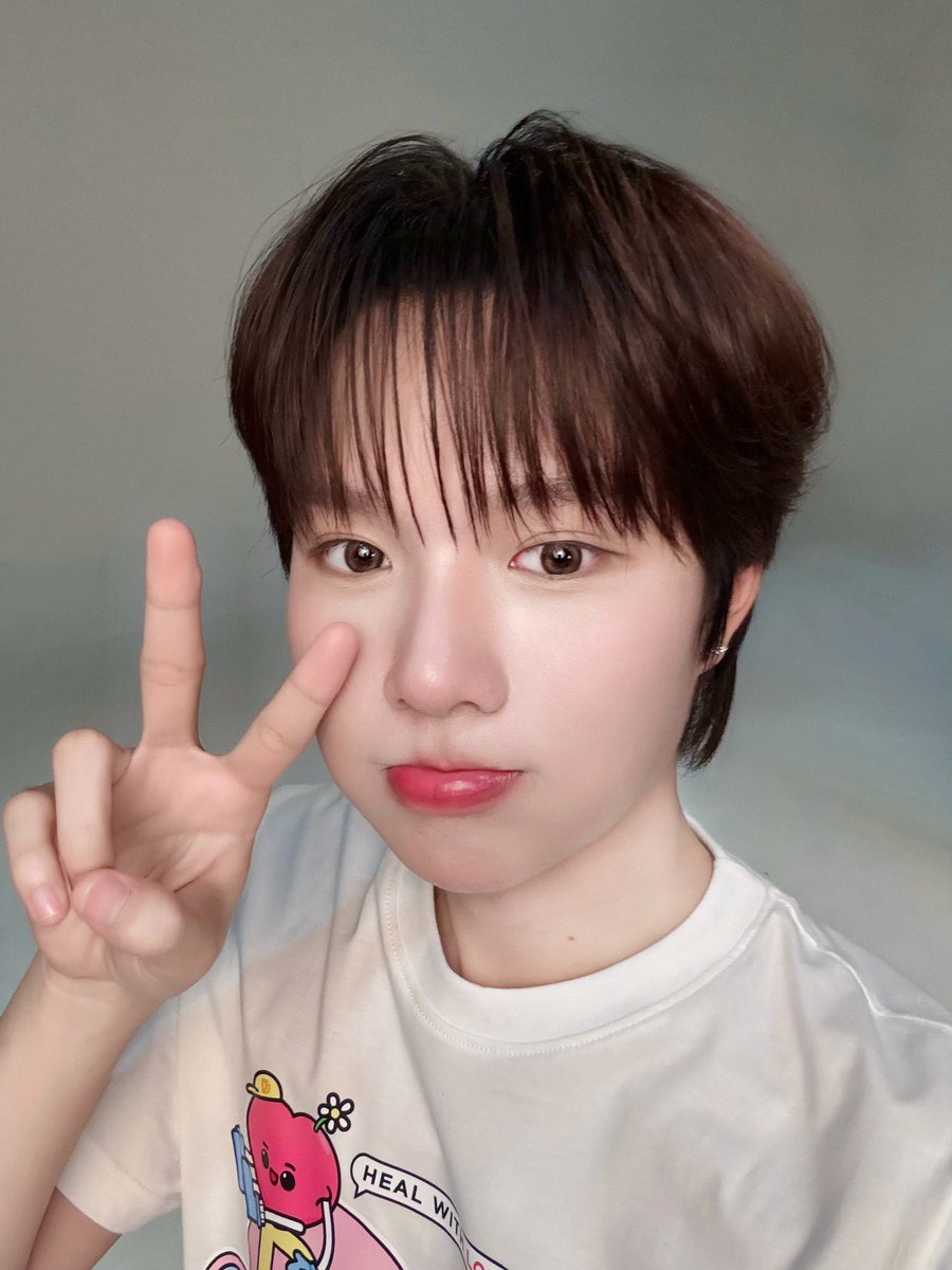 ขอให้น้ำปิงเติบโตขึ้นอย่างมีความสุข ยิ้มกว้างมากกว่าเดิม เข้มแข็งกับทุกเรื่องที่ผ่านเข้ามา ได้พบเจอกัลยาณมิตรที่น่ารัก

NAMPINGNAPAT X 500K
#HalfMillionLoveNP