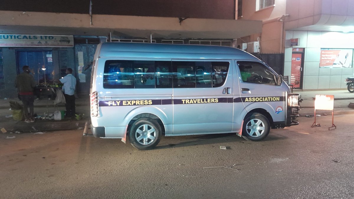 KisuleJohn3's tweet photo. @M_Kananura please kindly help the public and track this vehicle because it robbed people in iganga at around 11pm in the night. Express Taxi officials say that the tax was taken by the boss and its driver has been sitting for 3 days now. Please kindly respond to this call. https://t.co/rs8yVqfayk