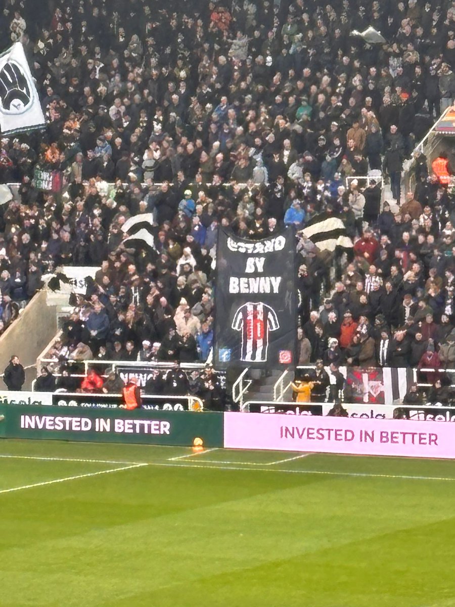 Today we've held a flag for Benny, a mascot at today's match who is fundraising for vital treatment. Please have a read through the young lads story and consider donating to his fundraiser!