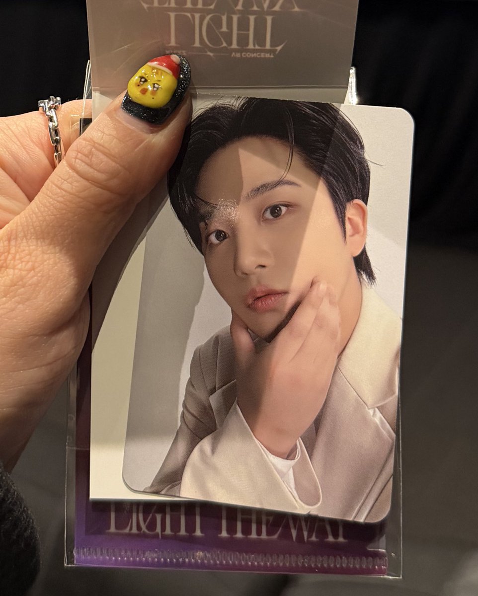 ATEEZ ミンギ トレカ Kpopstore リボン ホロ ATEEZ ミンギ トレカ Kpopstore リボン ホロ - メルカリ