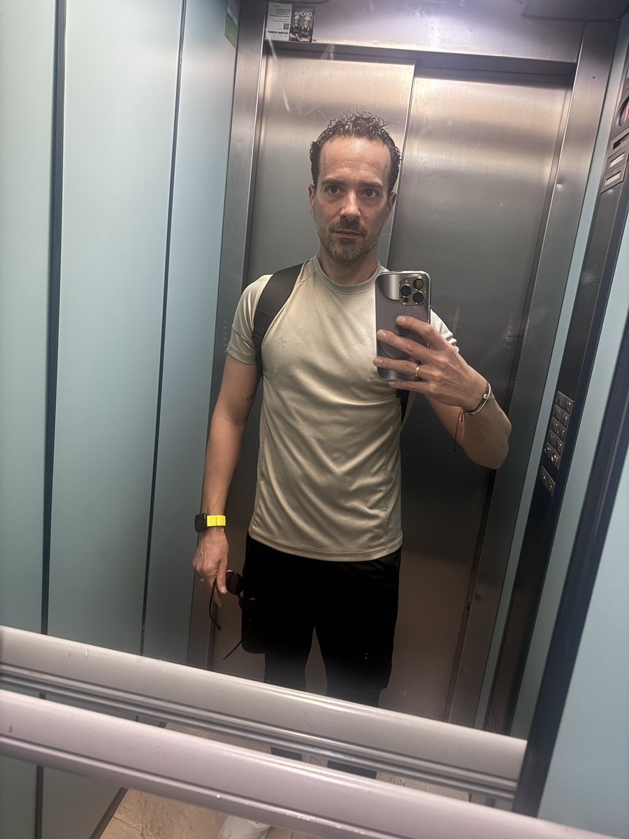 En Navidad se entrena 🎄🎄🎄la espalda no entiende de fiestas!!! 💪🏻💪🏻💪🏻