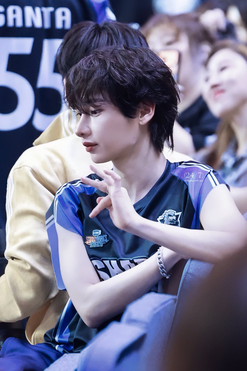 247withuuuu's tweet image. 20/12/25

🥺

OFFGUNBABII SHADOW EAGLE
#GMMTVStarlympics2025
#ออฟกัน #OffGun
#กันอรรถพันธ์ #GunAtthaphan 
@AtthaphanP