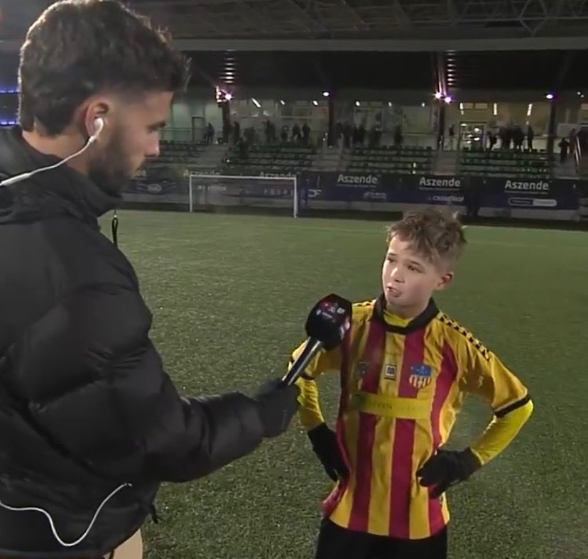 🎙️ Nico Garrido (10 yaşında, Sant Andreu oyuncusu)

🎙️ Hangi takımı tutuyorsun?  
"Barça'yı tutuyorum ama onlara kızgınım."

🎙️ Neden?  
"Beni kovdular."

🎙️ Nasıl oldu?  
"Yedi yaşındayken beni kadroya aldılar, sonra bıraktılar ve hiçbir açıklama yapmadılar. Büyüyünce kendim