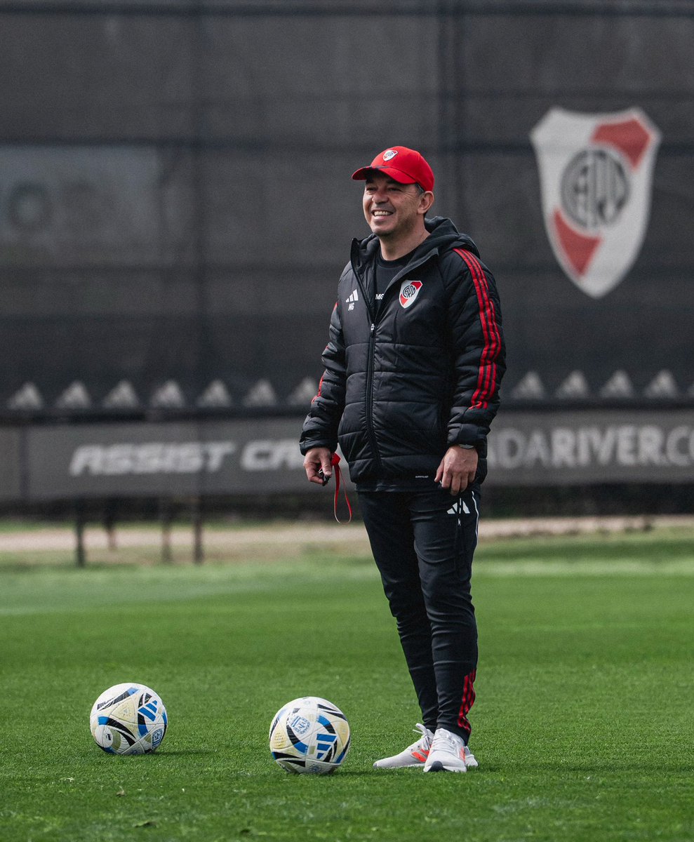 🚨 #River volvió al trabajo en River Camp. 

🔜 El plantel se prepara para comenzar la pretemporada. Habrá exámenes médicos de rutina.

✅Fausto Vera está presente en Ezeiza.