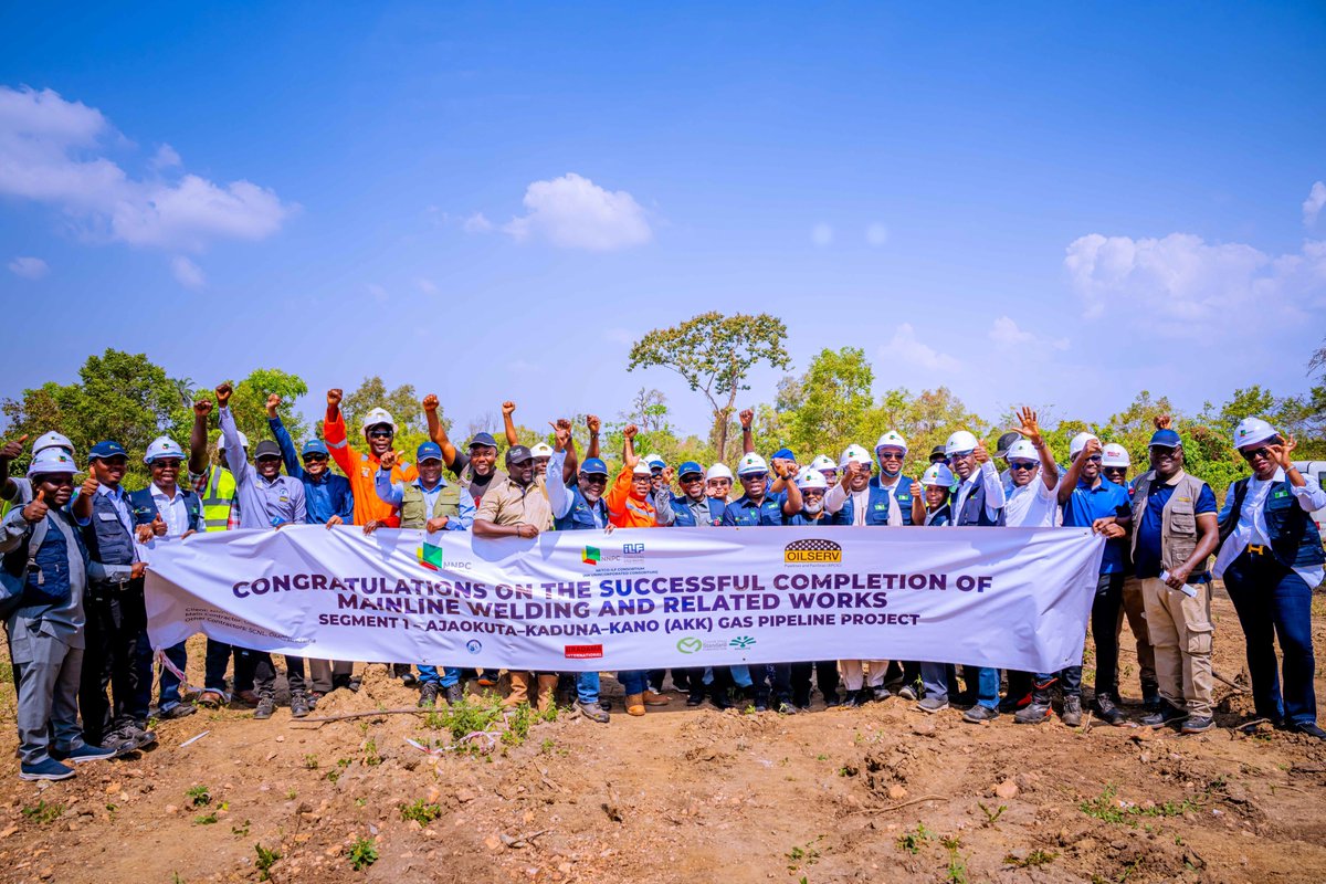 PHOTO NEWS

Minister Ekpo Visits Kilometre Zero of the AKK Pipeline
...Commends NNPC Limited, Partners for Pace of Work

The Honourable Minister of State for Petroleum Resources (Gas), Rt. Hon. Ekperikpe Ekpo, accompanied by the Group Chief Executive Officer, NNPC Limited, Engr.