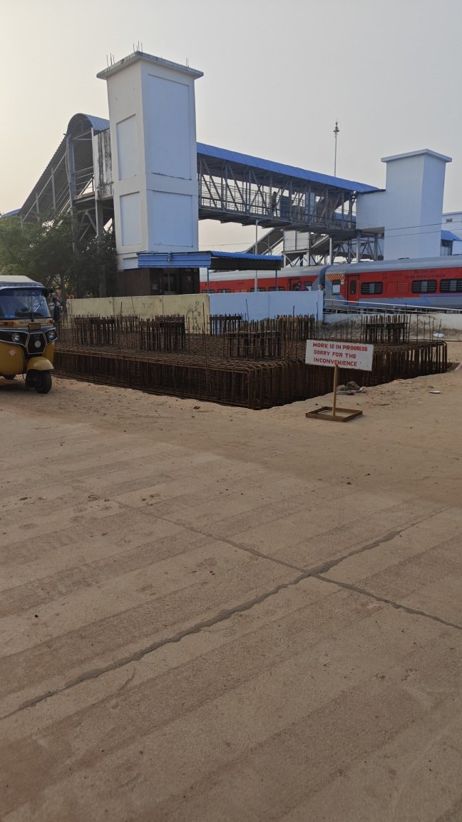 12 Meter FOB ( Foot Over Bridge)  under construction at #Kakinada 
PC : <a href="/kkdforu/">Kakinada Rail Fan</a>