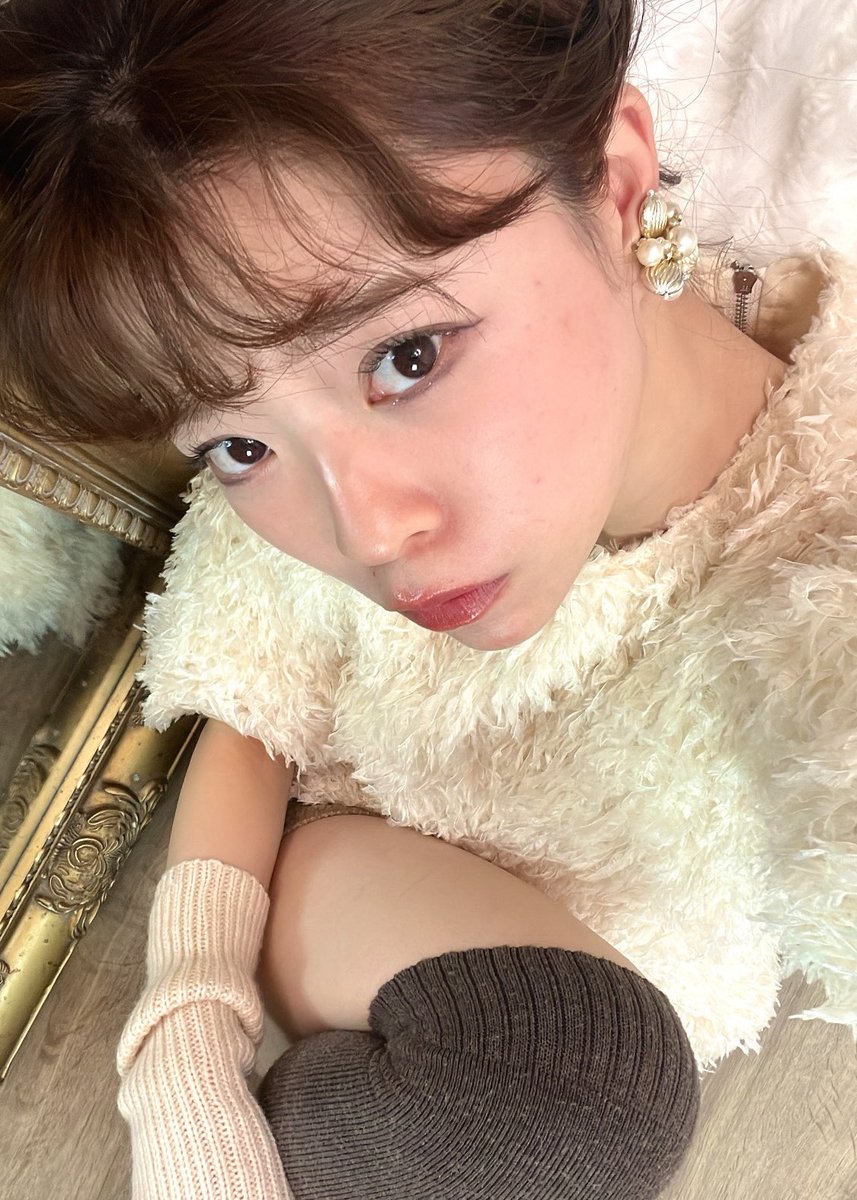 ____szok's tweet photo. 【出演のお知らせです⋆͛📢⋆🎀】
《日時》
12/27 (土) a-LAND supported by avex trax~10th Special~
17:30~21:30 BUZZFESのランウェイへ出演をします
《場所》
◾︎Zepp新宿
東京都新宿区歌舞伎町1丁目29-1 東急歌舞伎町タワー
西武新宿駅徒歩3分
直近のお知らせではありますがご都合の合う方は見に来ていただけたら嬉しいです☺️✨
《チケットについて》🎫 .·
①下記チケットサイトに飛ぶ
https://t.co/FP0CxaZ0Ee
②招待割引コードを入力する
【BP21】
入力していただくとお安くなるためぜひご利用ください
【一般】¥5,000
【ゲスト割引】¥3,500
※別途要ワンドリンクオーダー
(1D:1,000円)