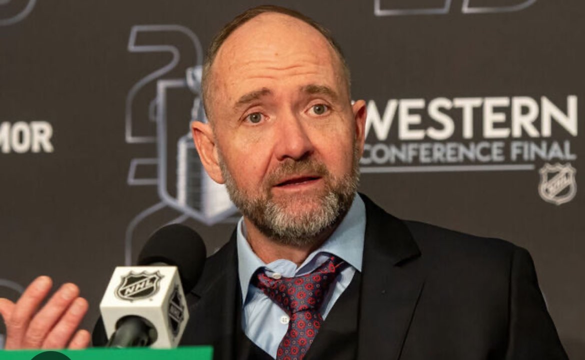 Berger_BYTES's tweet image. NEW TODAY: Expect that Peter DeBoer will replace Craig Berube behind the #Leafs bench, perhaps as early as next week. Story here... bit.ly/4oXIta5 #LeafsForever   #DallasStars