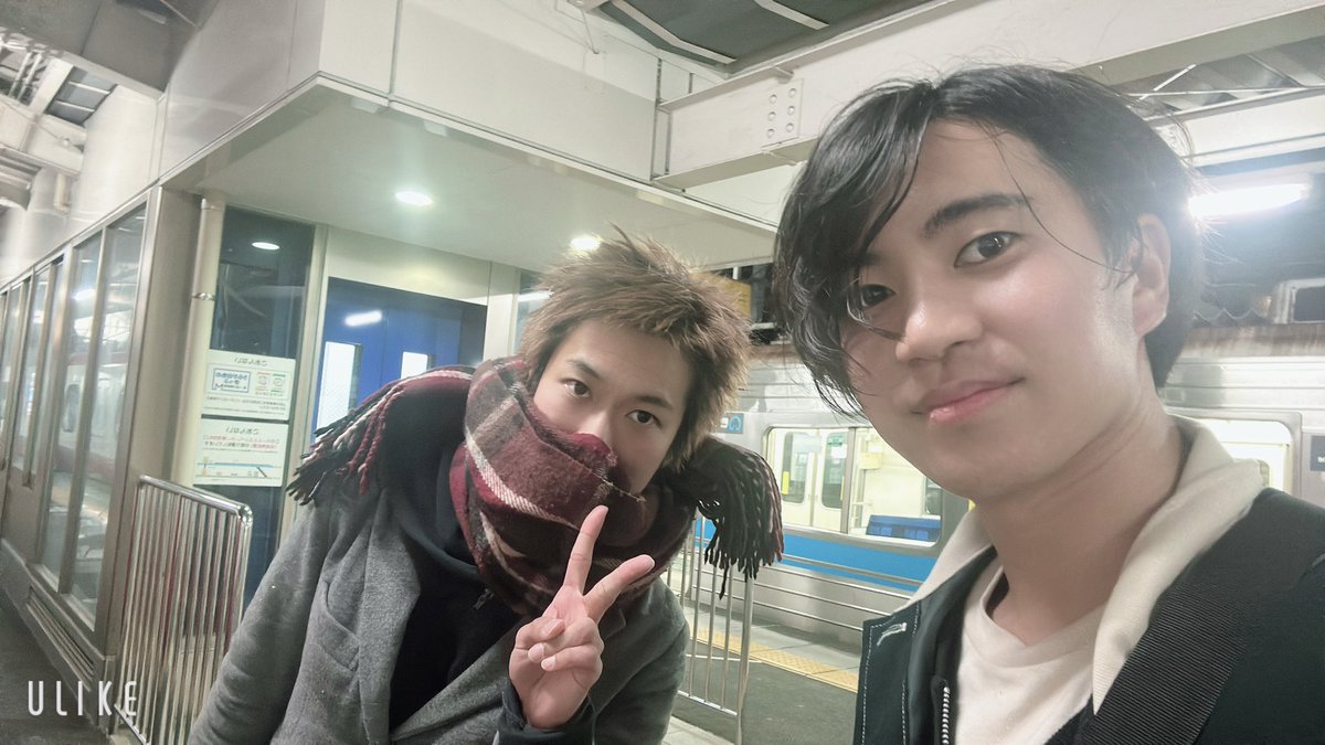 年内最後のダンスレッスン終わった〜
ファクトリー納め！

謙ちゃんと📸