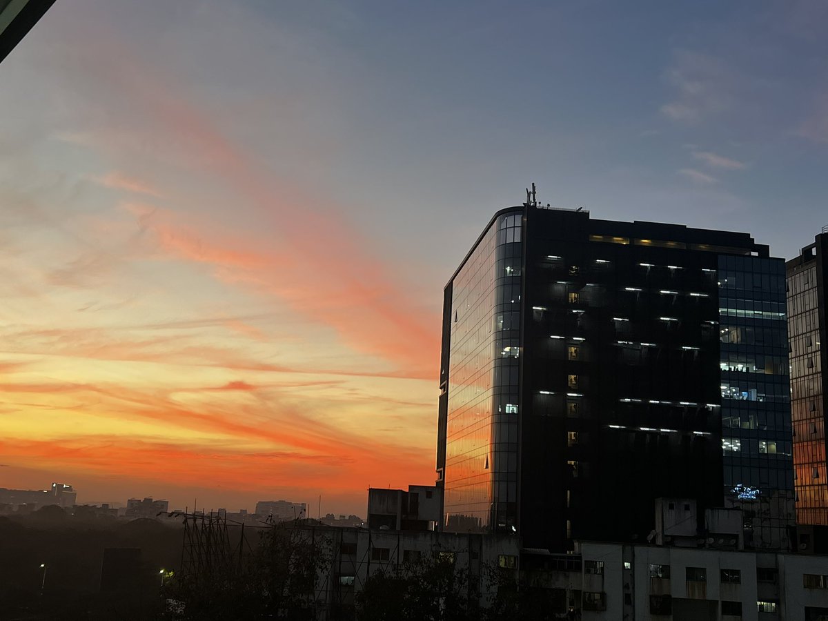 Aakash 📰 tweet media