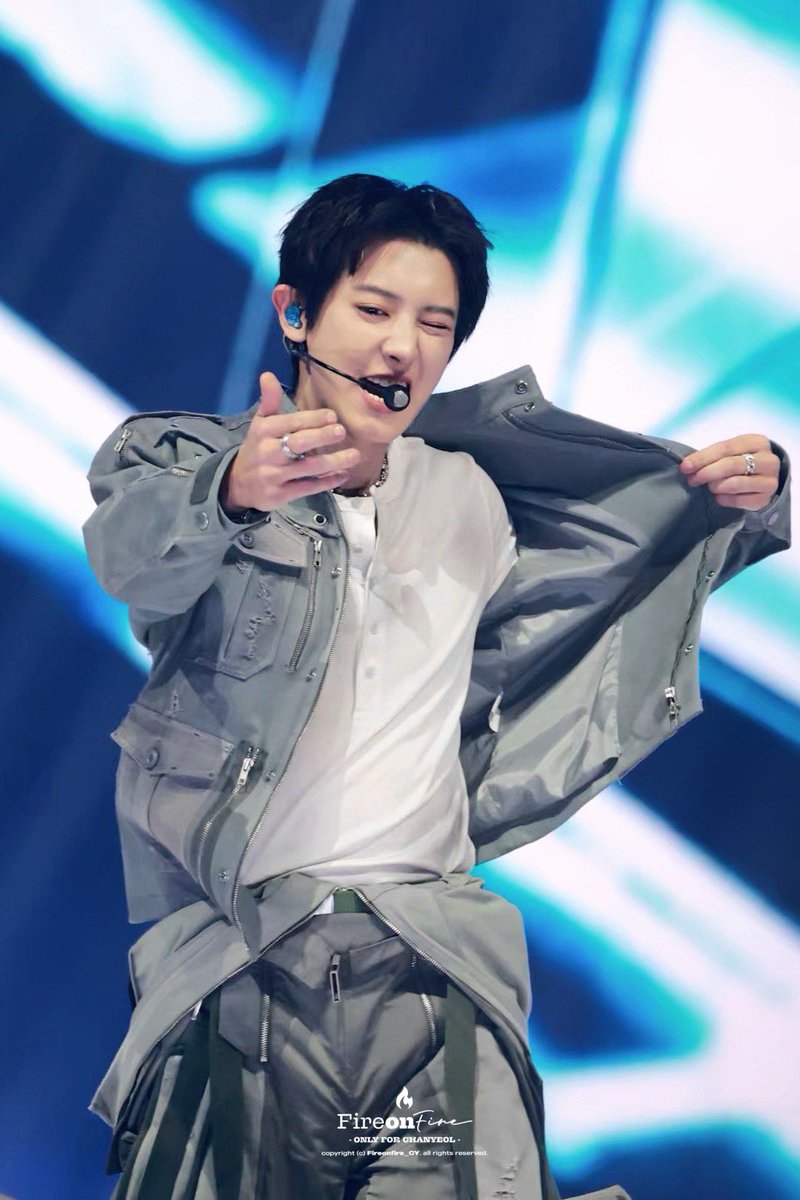 Fireonfire_CY's tweet image. 251220 멜론뮤직어워드
#CHANYEOL #찬열
