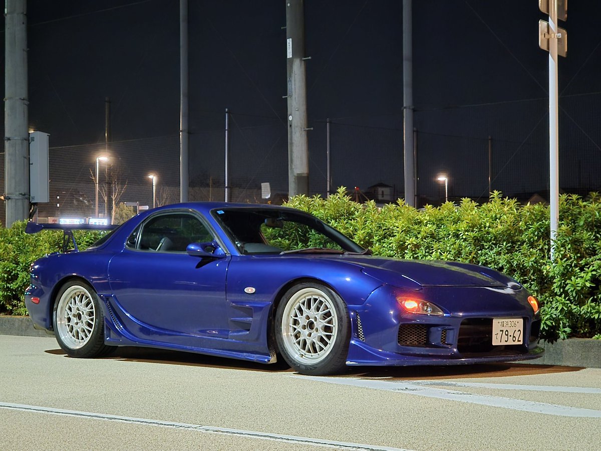ご報告 庭から生えてきました 中2の頃から夢見ていたRX-7 FD3S RS 5型