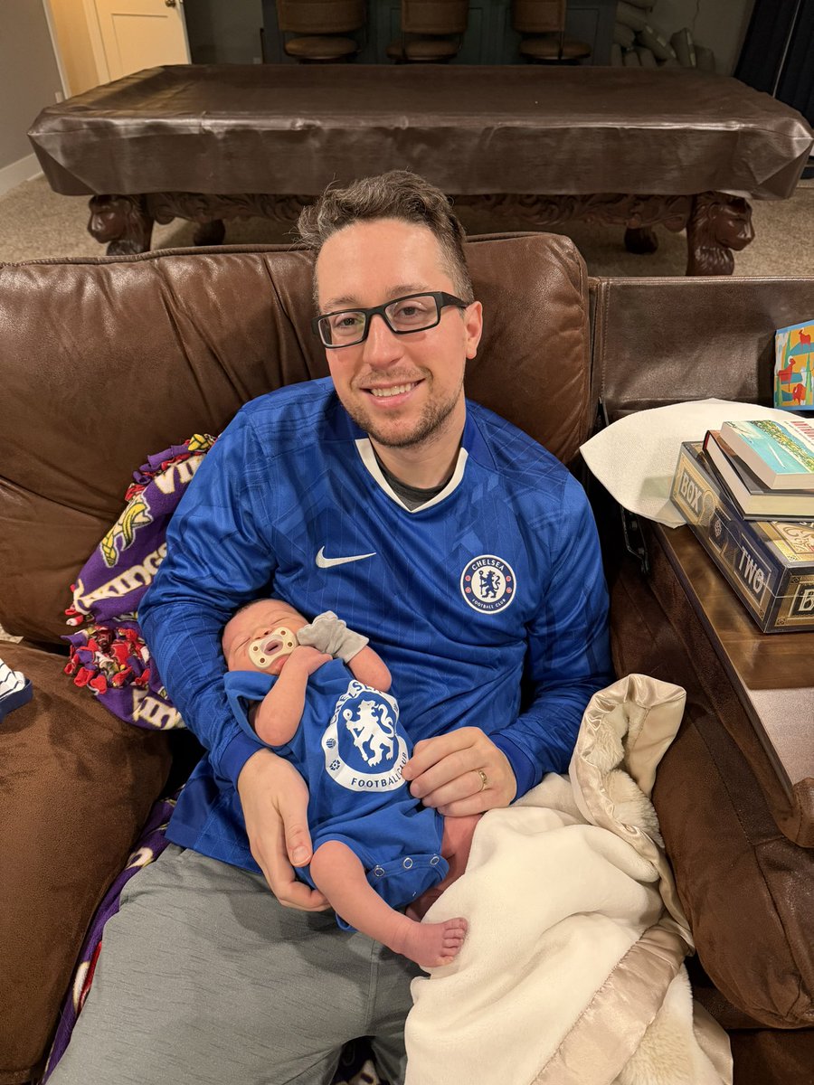 GabyKuethe's tweet photo. Archer’s first PL morning! ⚽️💙

#myPLmorning #mypremierleaguemorning #ChelseaFC #CFC #MyPLMorning #NEWCHE @ChelseaFC @CFCInAmerica @premierleague @PLinUSA @NBCSportsSoccer @USANetwork https://t.co/DKsjLuS6VQ