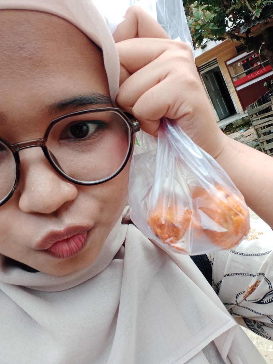 geyzz i lov risoll so mucchhhhh wlaupun ga seenak risol danusan farhan dkk😞