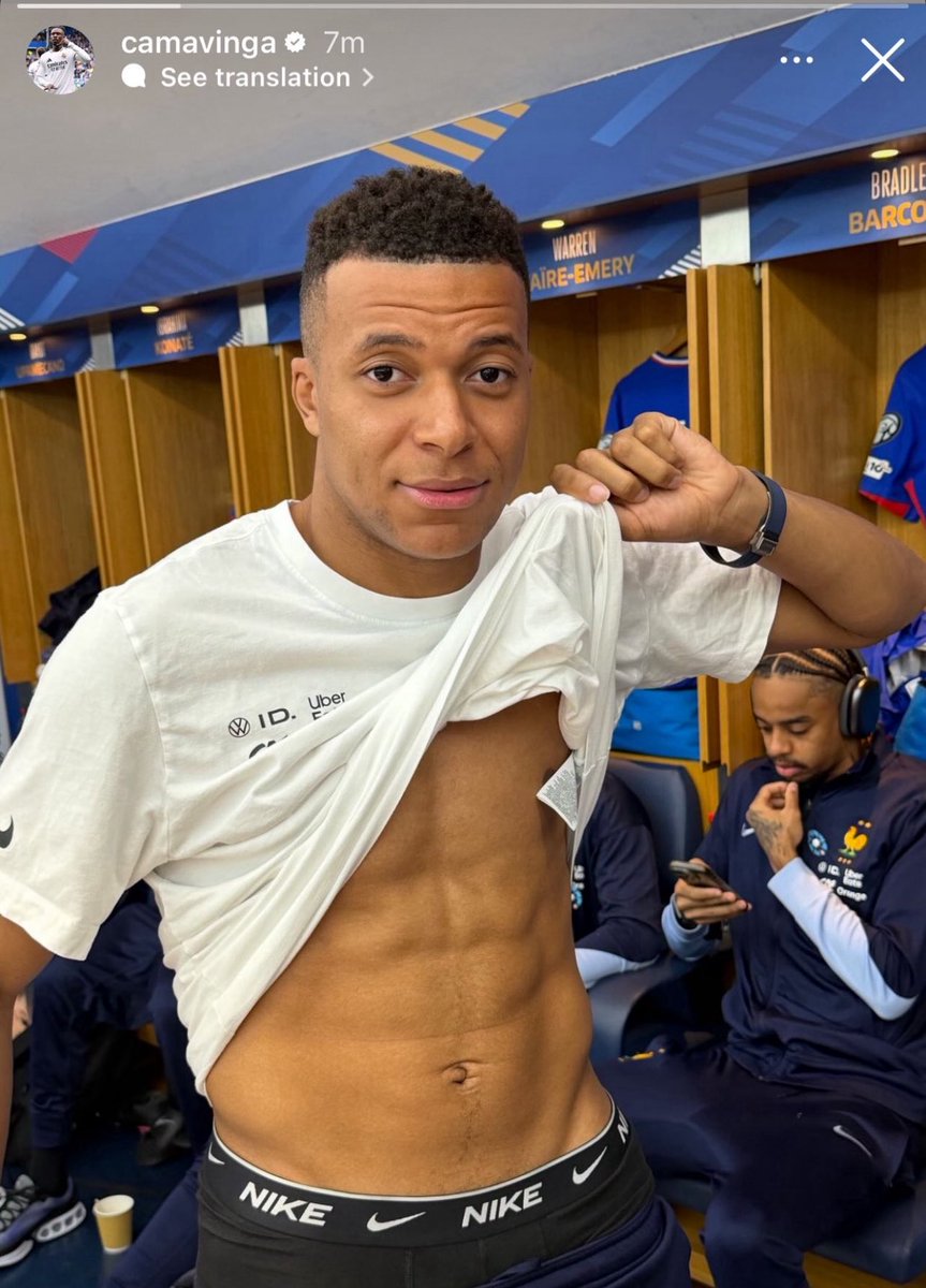 ky7lian's tweet image. camavinga feeding the girls 😭