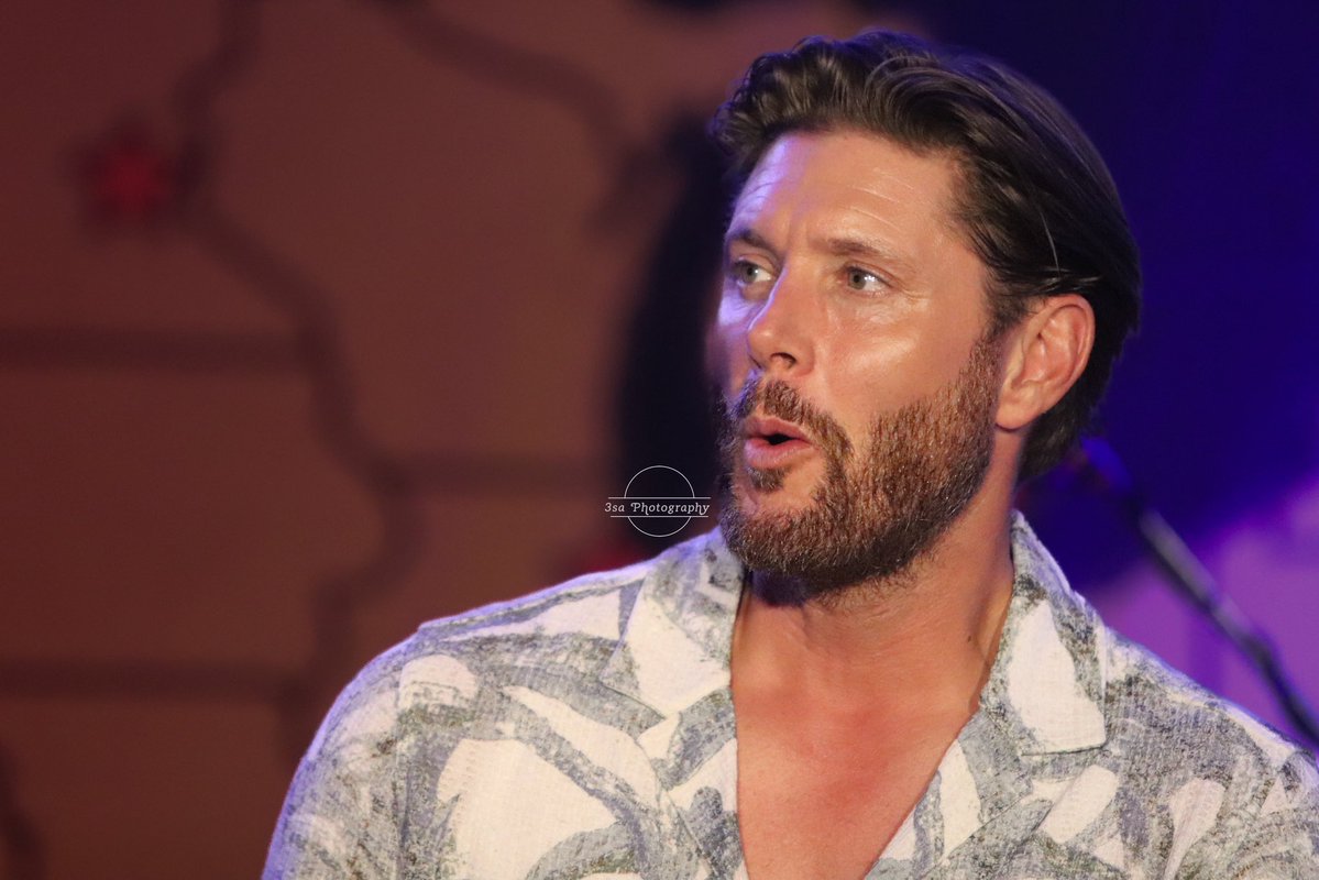 mariepop60's tweet image. #AcklesNation