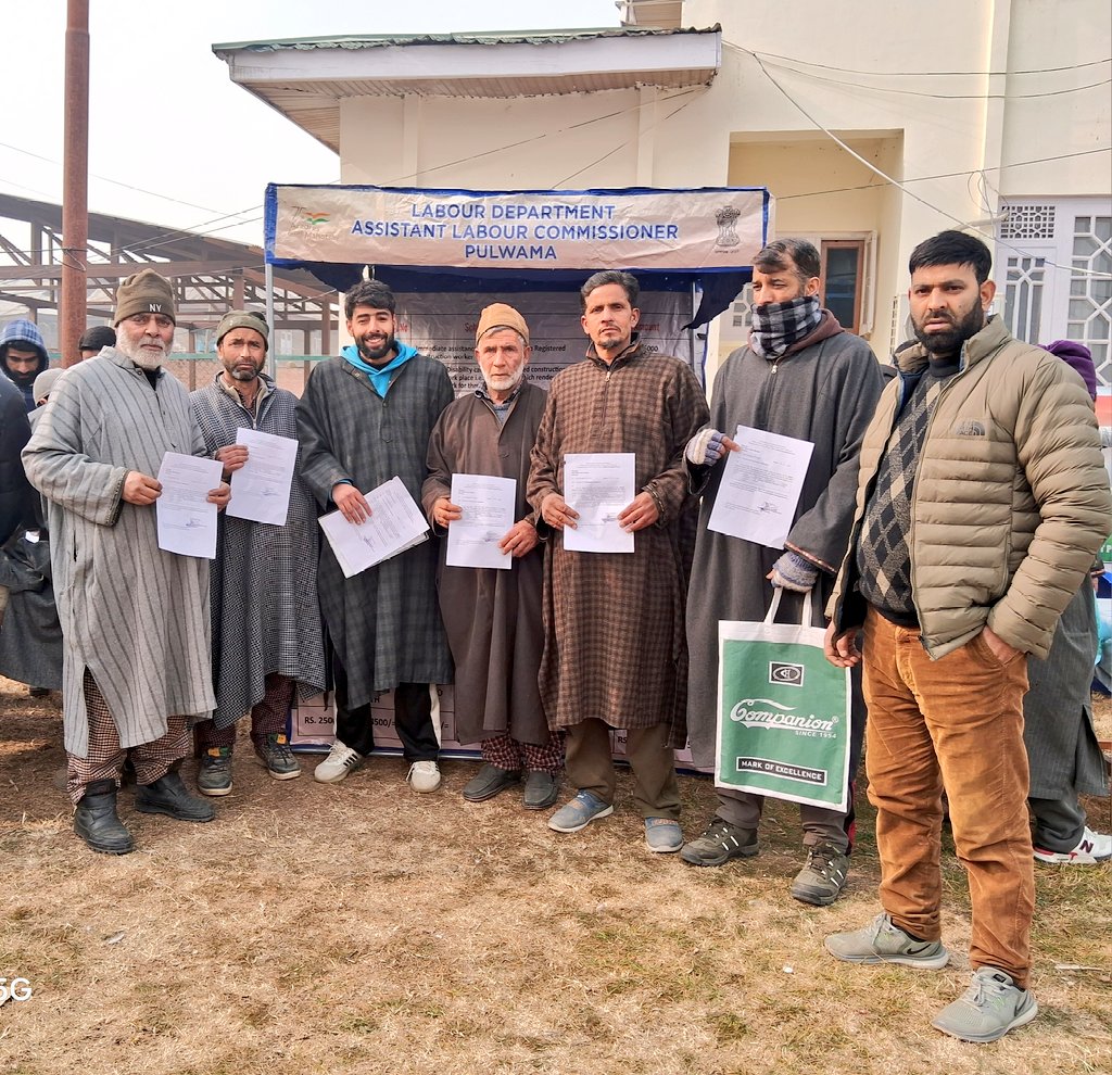 Assistant Labour Commissioner Pulwama tweet media