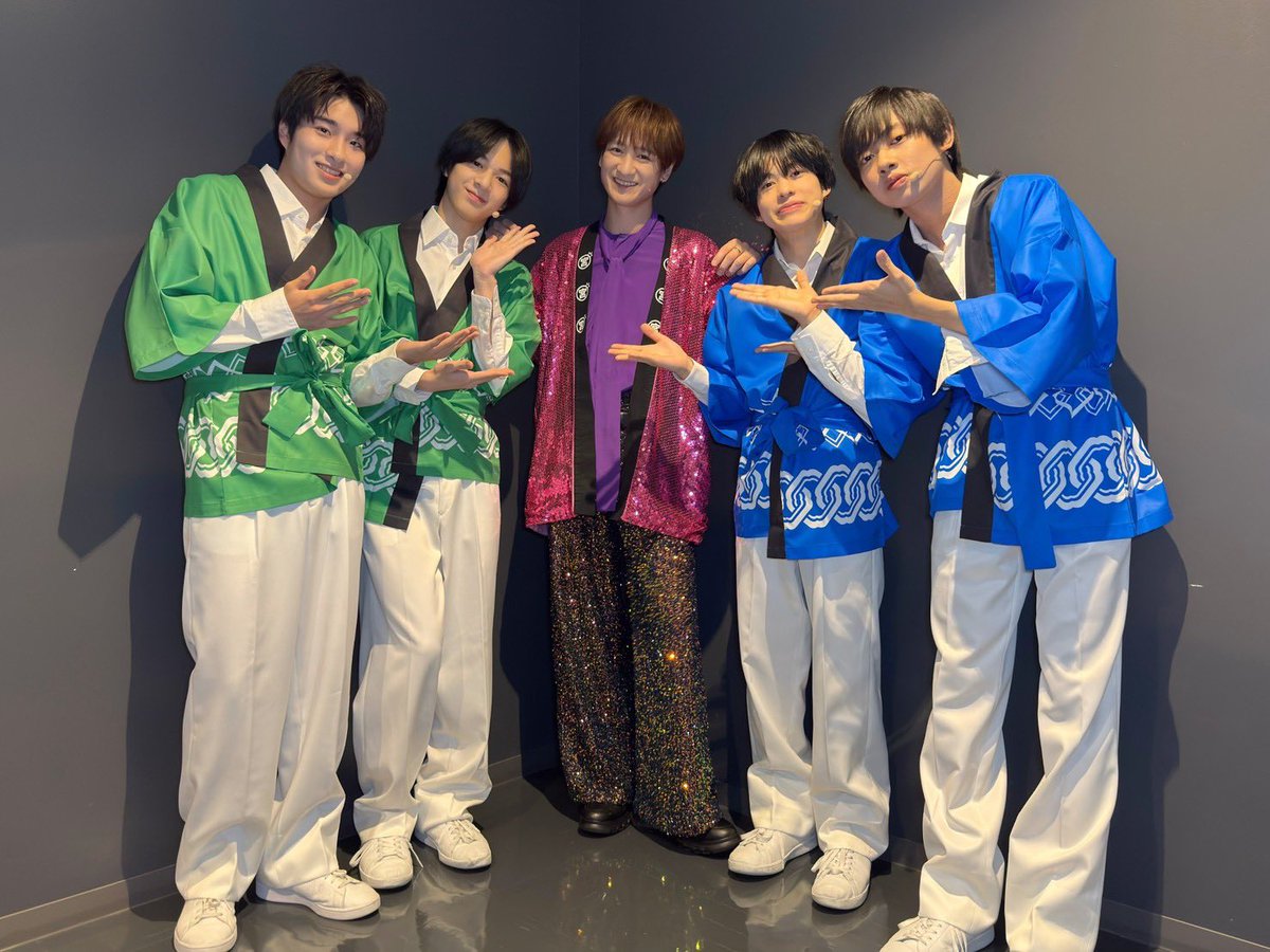 FMヨコハマ 40th Anniversary Live
「Coming Up Next」出演してきました〜！

宮田俊哉ステージを一緒に盛り上げてくれたwacciの橋口さんと、ジュニアの大澤龍太郎くん、山越源斗くん、林田芯くん、髙橋曽良くんと📷

#FMヨコハマ40周年