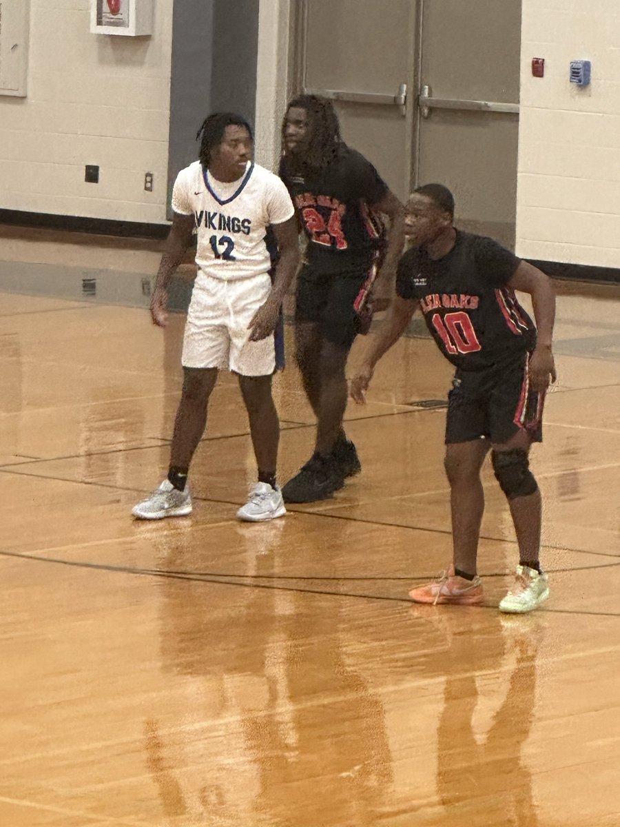 CurvinAlexT's tweet image. Got the W last night against Glen Oaks 💙🤍