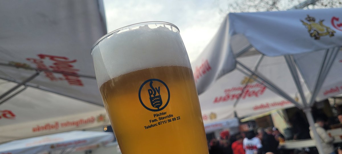oldschool_STR's tweet photo. #vfb #vfbhof #hoffenheim
#neckarstadion #stuttgart #Cannstatt
#psv #prematch
Buon natale, figli di putana 🤗🎅 https://t.co/3WouXmheIQ
