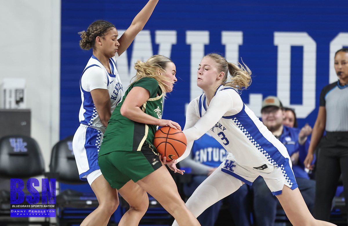 danpend3500's tweet image. Kentucky women clabbered Wright State at HMC #Friday night, 96-53. Clara Strack with 25. @BGSportsNation