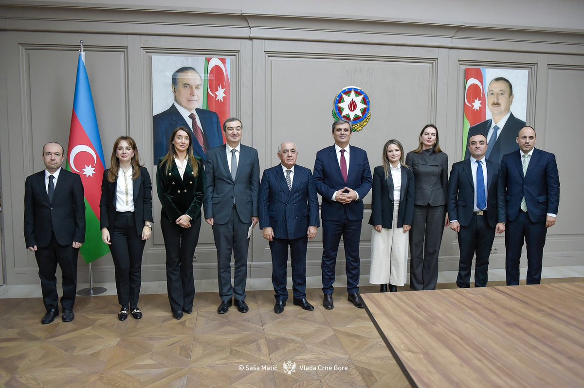 MFA_MNE's tweet image. 🇲🇪🇦🇿
🤝 As part of his official visit to #Baku, DPM &amp;amp; FM Ibrahimović held talks with Ali Asadov, Prime Minister of the Republic of #Azerbaijan.

🤝 Discussions focused on further strengthening bilateral relations, with particular emphasis on economic projects, investments, energy