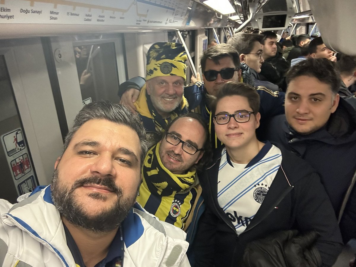 melihbozkir's tweet image. Geliyoruz💪💛💙 @SansalCaglar @alpkaancetin @ByBurakyeni @FatihBas1982 @falpyuce