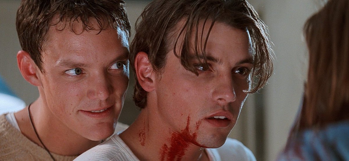 qgscream's tweet image. Há 29 anos, o gênero slasher foi revolucionado com o lançamento de Pânico (1996).