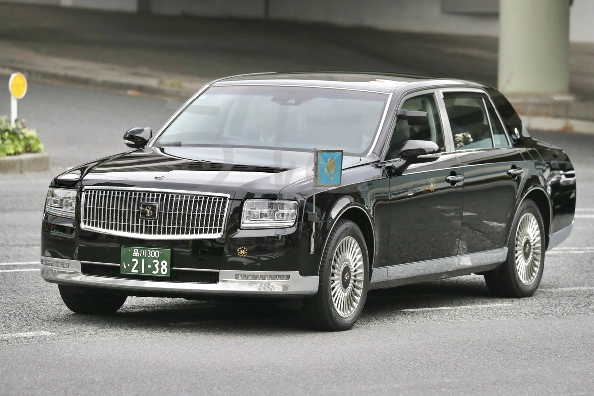 うに tweet media