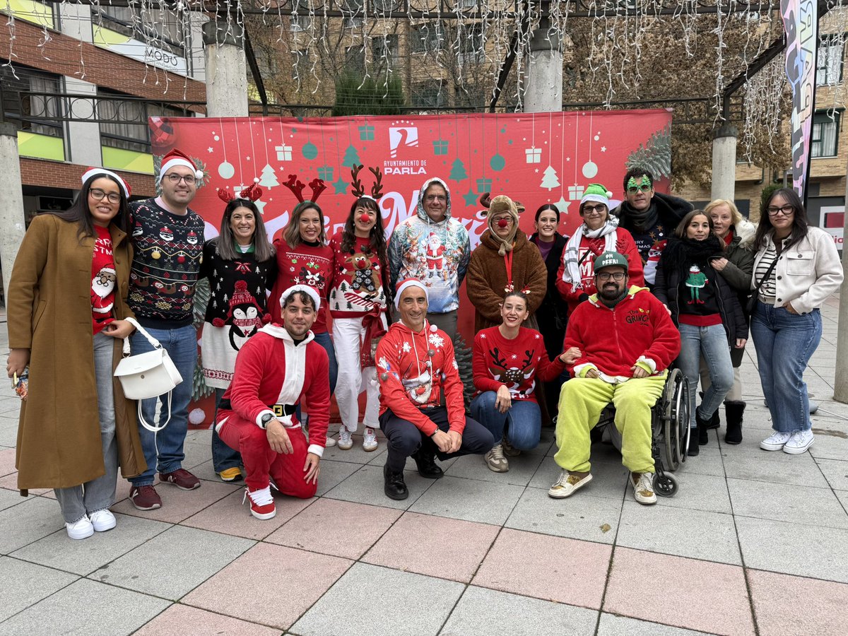 🚨𝐎𝐅𝐈𝐂𝐈𝐀𝐋! Somos la ciudad más 𝐡𝐨𝐫𝐭𝐞𝐫𝐚 y más 𝐝𝐞𝐬𝐯𝐞𝐫𝐠𝐨𝐧𝐳𝐚𝐝𝐚 del Planeta Tierra 🌍😅

Hoy hemos pasado seguramente la mañana más divertida del año con el 𝐉𝐞𝐫𝐬𝐞𝐲 𝐅𝐞𝐨 𝐍𝐚𝐯𝐢𝐝𝐞𝐧̃𝐨 🧶👕🧑‍🎄  junto a muchos vecinos y vecinas de #Parla. 🤩

🧵