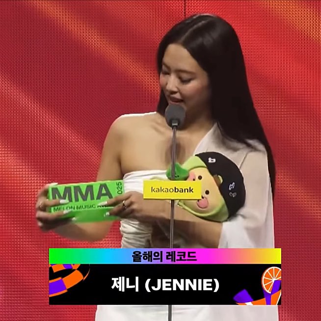 jennie pics tweet media