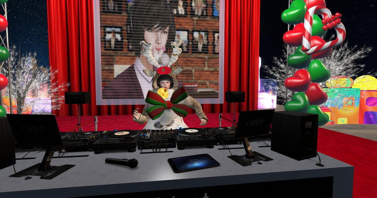 ショーダンス終わってカンジさんDJタイム！！
はっつくぱんつかひっつくぱんつか・・・