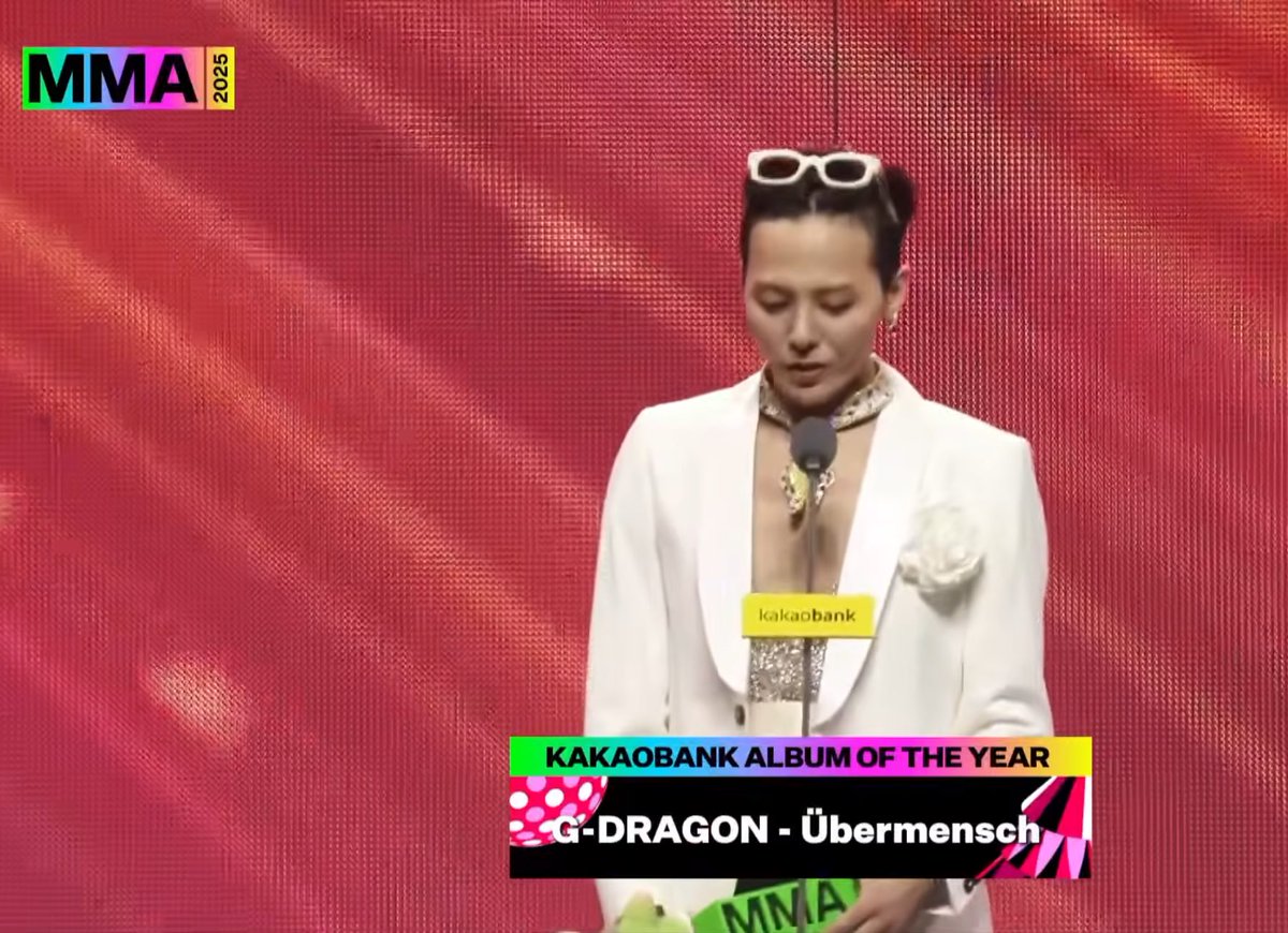 GeorginaChoi88's tweet image. Been in the industry for 19 years as a member of BIGBANG. Took an 8-year hiatus. Came back &amp;amp; won three daesangs in a single night. That’s not a comeback, that’s domination. That’s not luck, hype, or timing. That’s legacy. He isn’t competing with anyone.He’s in a league of his own