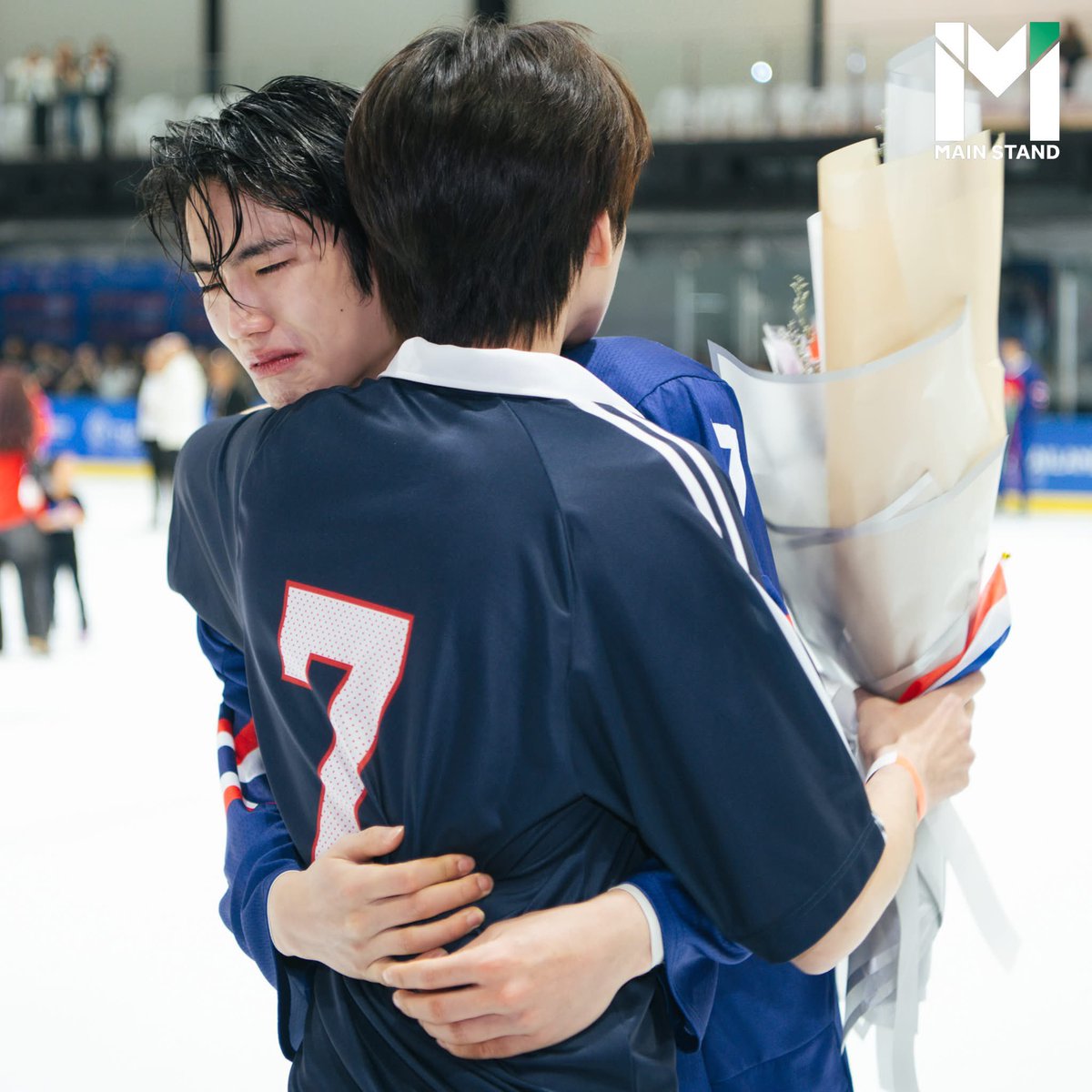 ka_s30q's tweet image. “ เหนื่อยก็มาซบ เฮียไม่เคยผลัก ”🫳🏻🤍
 #PHUTATCHAI #PEEMTANAT
 #ICEHOCKEYTHAILAND