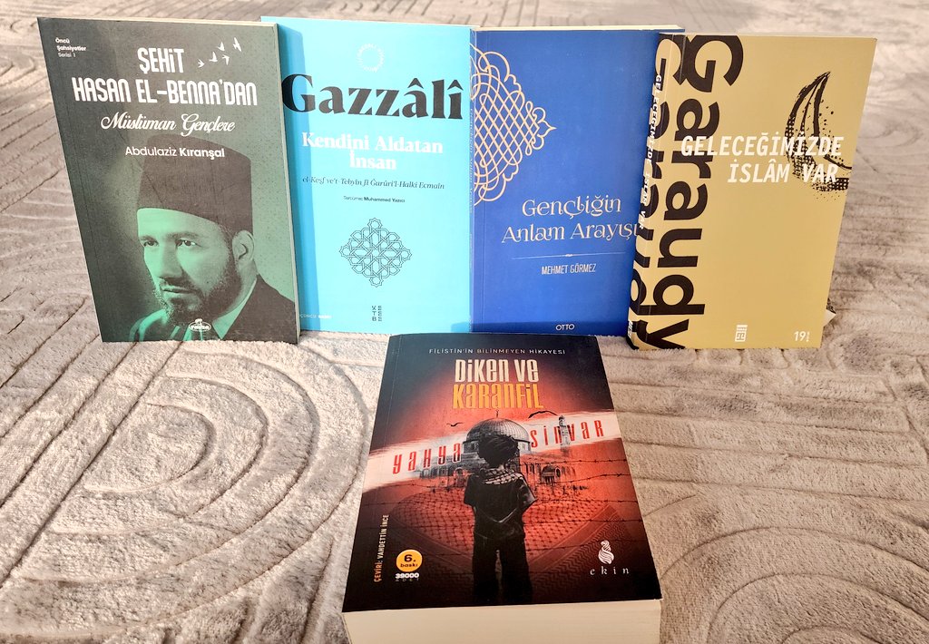 neu_idealgenc's tweet photo. 📢Birbirinden kıymetli kitapların yer aldığı kitap çekilişimiz başlıyor!!

🎁 Çekilişe katılmak için:
✅ Bu tweeti RT yap
✅️ Beğen
✅️ Sayfamızı takip et
✅️ Yorumlara 2 arkadaşını etiketle 

📢 Sonuçların Açıklanması:
📌 28 Aralık Pazar – ⏰ 18.00

#çekiliş 
#kitapcekilisi https://t.co/08ehBSldSj